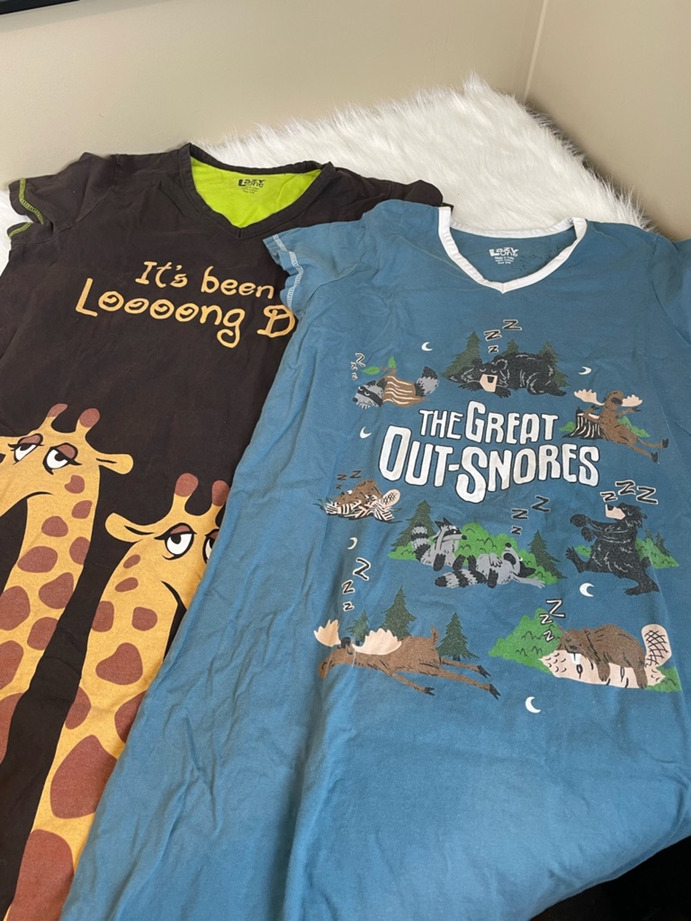 Two Lazy One Night Shirts Giraffes and Bears Small Medium